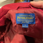 Pendleton Cute  cranberry quilted faux leather trim jacket pockets snaps lined Photo 3