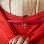 Gap  Women's Orange Top size Medium Photo 2