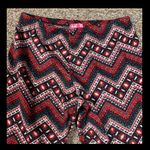 Mix & Co red zig- zag winter leggings. Size medium Photo 2