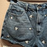 Simple Society Women’s Daisy Embroidered Cutoff Denim Shorts Size 30 or 11 Photo 2