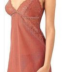 B.tempt'd Women's Lace Encounter Chemise Size Medium Photo 0