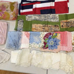 Lot of 18 Vintage Handkerchiefs, Scarves, Wrist Bow, Bag Photo 0