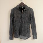 Lululemon Outrun 1/2 Zip Up Running Rippled Jacquard Black/White Pullover Size 4 Photo 3