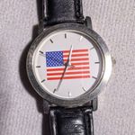 Vtg 1990s Women's American Flag Face Black Leather Band Quartz Wrist Watch Photo 2