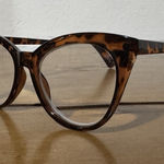 Betsey Johnson  Tortoise Cat Eye Eyeglasses Frames 52-19-145 Clear Photo 0