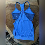 Lululemon Women’s No Limits Workout Tank Top Blue size 6 EUC Photo 1