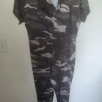 Camo Jumpsuit Size XL Photo 2