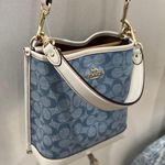 Coach Mollie Bucket Bag 22 In Signature Chambray CA583 Photo 1