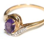 Amethyst 10K YELLOW GOLD OVAL-SHAPED  RING WITH CLEAR STONE ACCENTS - SIZE 6.5 Photo 1