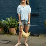 Uniqlo Denim Shorts | Distressed | 2.5" Inseam Light Blue Wash Size 29 Photo 4