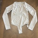 SKIMS ESSENTIAL LONG SLEEVE SCOOP NECK BODYSUIT, LIMITED EDITIONLIGHT GREY,S,$78 Photo 7