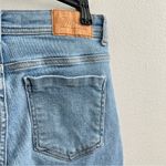 ZARA Cropped Blue Jeans Photo 4