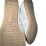 Giani Bernini Odeysa3 Women’s white flats. Size 6.5 Man made upper, think memory foam foot bed for comfort! New without box! Photo 5