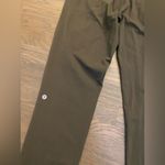 Lululemon  on the fly women pants size 4 green color Photo 4