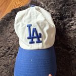 Urban Outfitters LA Embroidered Cap - white and Blue Photo 1