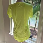 Under Armour Hear Gear SS Scoop Neck Tee, Neon Yellow, EUC Photo 4