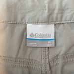 Columbia  Women's Tan Outdoor Utility Pants Capri Cropped Size 10 Photo 3