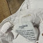 American Eagle Women White Denim Busted Distressed Buttonfly TomGirl Jeans Sz 6L Photo 2