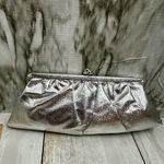 Vintage Silver Leather Kiss Lock Micro Clutch Party Event Evening Christmas NYE Photo 2