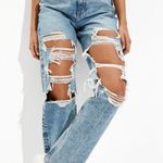 American Eagle Ripped Mom Jean Photo 0