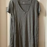 Hue  Grey V Neck Short Sleeve Basic Tee Large Photo 0