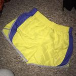 Danskin Shorts Yellow Size XL Photo 0