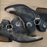 Chinese Laundry Austin Ankle Boots Photo 0