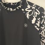 Hurley  long sleeve black size small sun, protector Photo 1