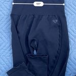 women's best Athletic Black Seamless Leggings Size Small Photo 3