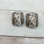 Vintage Clip On Earrings Photo 4