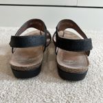 Dansko  Reece Sandal Size 39 8.5 Black Leather Toe Strap Slingback Flat Photo 6