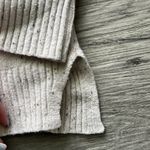 Stars Above  Knit Long Sleeve Vneck Size Small Photo 4