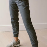 ALBION FIT Albion Destination Jogger‎ in Heather Charcoal Photo 0