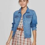 Universal Threads Universal Thread Medium Wash Lightly Distressed
Jean Jacket Size Small Photo 0