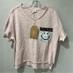 Listicle NEW  top short sleeve Size Small Pink T-shirt Smile Pocket V Neck Photo 1