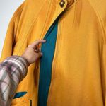 American Vintage Vinatge 90s 1990s Yellow and teal jacket blanket lines size 14 Climate zone Photo 4