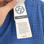 Adidas NWT  Women's Aeroknit Climacool Polka Dot V Neck Training Shirt Blue Large Photo 5