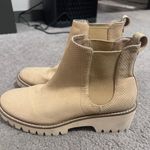 Coconuts by Matisse Chelsea Boots Size 8 1/2 Photo 0