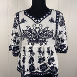 Kindred Anthropologie  Embroidered Floral Butterfly Boho Peasant Top Size S White Photo 0