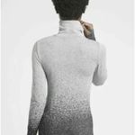 Athleta  Flurry Blizzard Gradient Ombre Gray Black Thumbhole Turtleneck Top No Sz Photo 8
