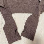 NWOT Long Sleeve Cropped Athletic Top Purple Size M Photo 2