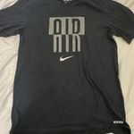 Nike  air tee shirt size medium  Photo 0