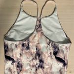 Old Navy  activewear top  Photo 2