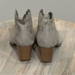 Beast Fashion  Gray Suede block heel booties Size 7.5 Photo 3