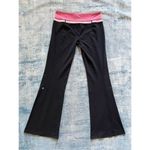 Lululemon Groove Black Fuchsia Peach Pink Quilt Winter Flare Leg Pants Size 8 Photo 1