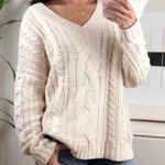 LUXE Oatmeal cable knit sweater Photo 0