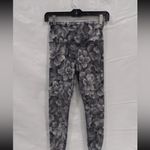 Athleta Cream Long Sleeve & Floral Legging Set - Extra Small Photo 4