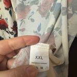 Source Unknown Women’s White Red Floral Kimono Size XXL Photo 1