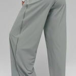 Alo Yoga NWT Alo Track Pants size XXS Photo 0