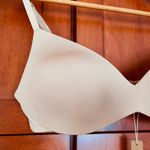 SKIMS  Wireless Form Push Up Plunge Bra Clay Size 36B NEW Photo 1